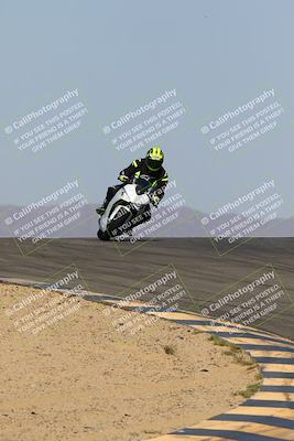 media/Mar-28-2022-Superbike Trackdays (Mon) [[b8603d0f67]]/Open Track Time/Turns 9 and 10/